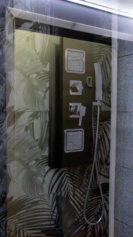 Don Pes Travel Rooms Sassari Zewnętrze zdjęcie